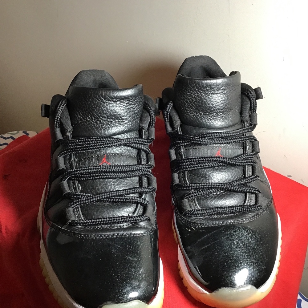 🔥Air Jordan 11 Retro Low 72-10 , size 10.5, black/gym, Red white sail, see pics